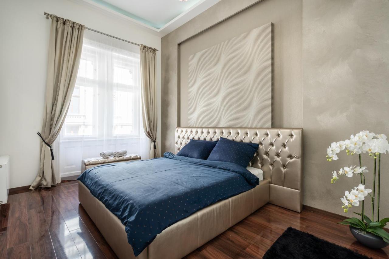 Opera Luxury Apartment With Free Parking บูดาเปสต์ ภายนอก รูปภาพ
