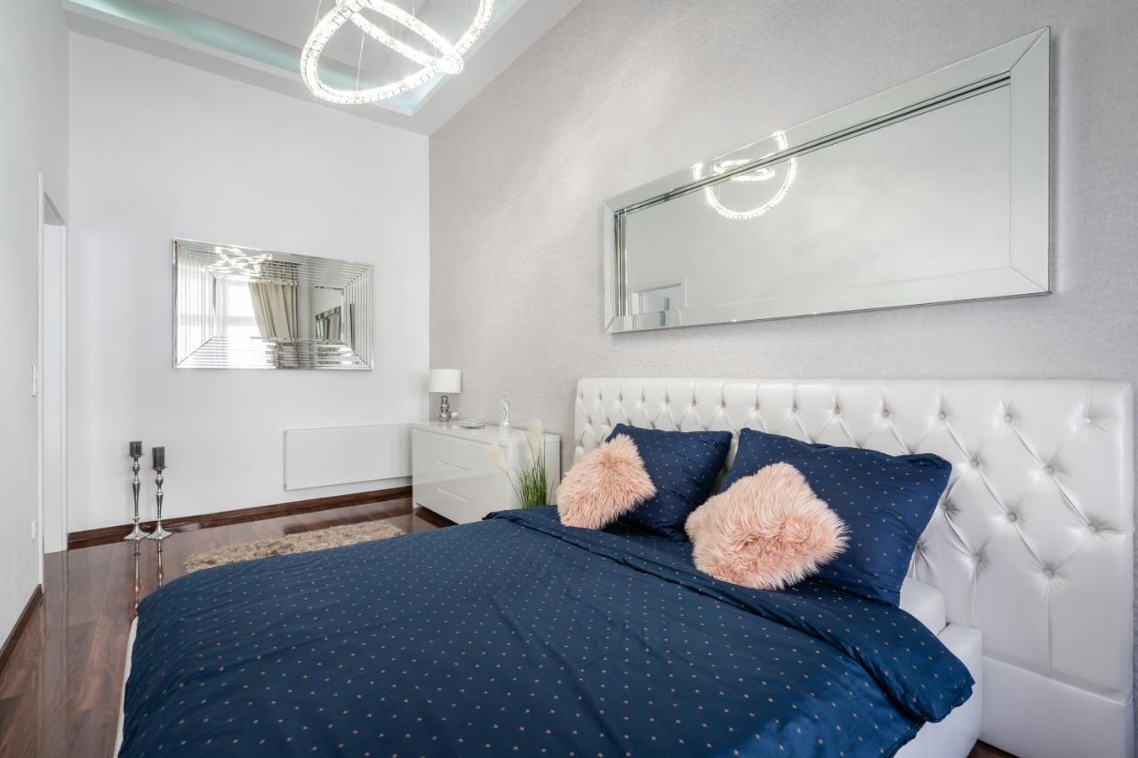 Opera Luxury Apartment With Free Parking บูดาเปสต์ ภายนอก รูปภาพ